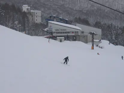 Half-Day Ride with FWQ snowboarder Noriko Ishimatsu in the Kansai Area (Private)