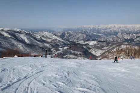 1-day Riding in the Kansai Area with FWQ snowboarder Noriko Ishimatsu (Group)