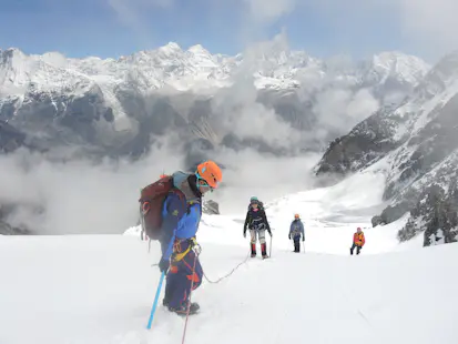 20-day technical mountaineering on Naya Khang Peak in Nepal, level I course