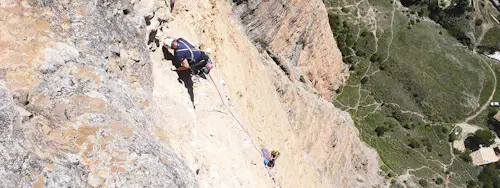 Escalada en roca guiada de 2 días en Riglos, España