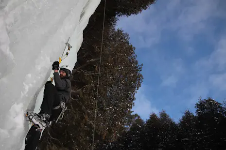 2-day ice climbing in Alberta, intermediate level course