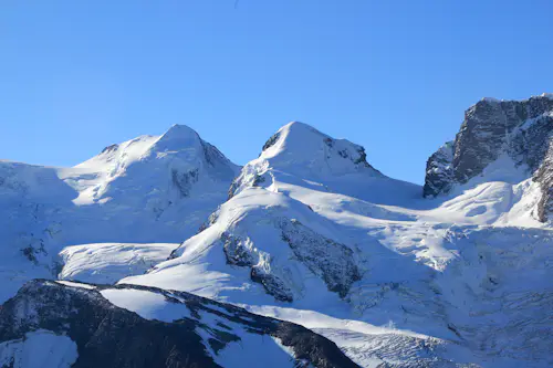 Ascenso guiado de un día al Castor cerca de Zermatt en los Alpes Peninos