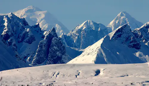 Tordrillo Mountain Lodge 4-day Heliskiing in Alaska