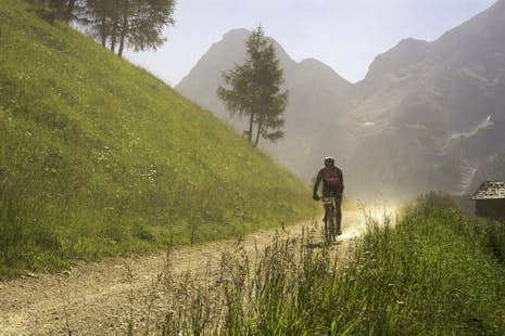 Mountain bike day from Cortina d’Ampezzo to San Vito