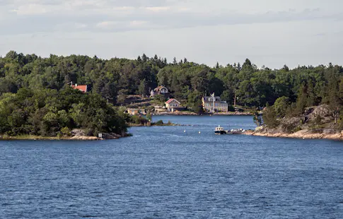 3-day guided kayaking trip along the Stockholm Archipelago