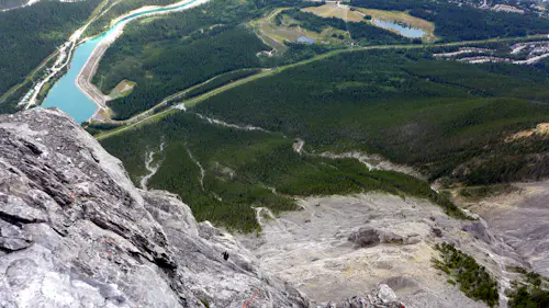 1-day trad climbing course around Canmore, Canada