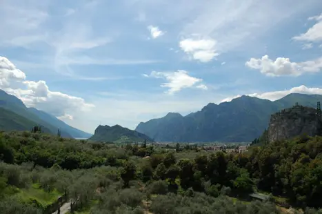 Curso de escalada deportiva de 3 días en Arco, cerca del Lago de Garda