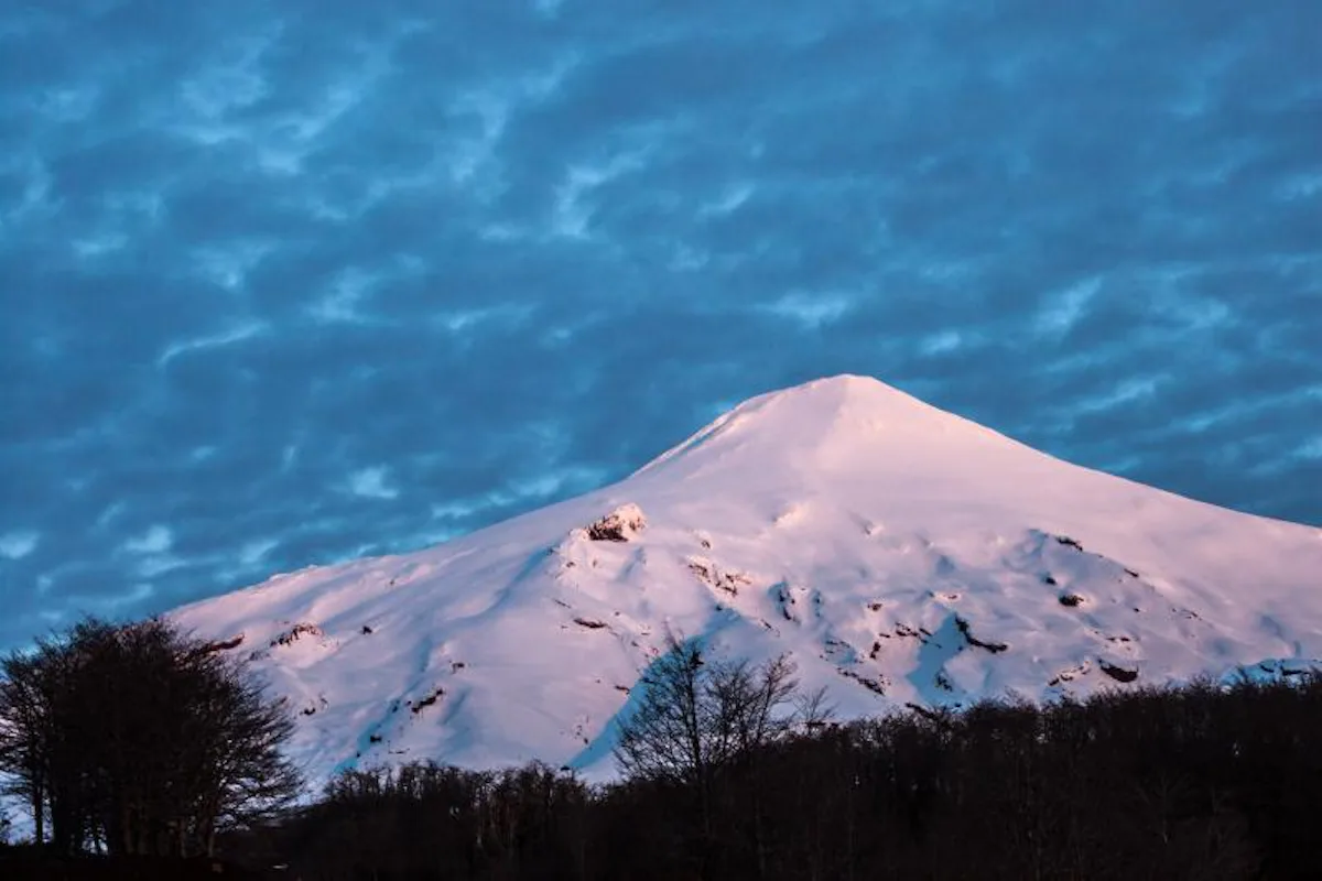 Climb 3 volcanos in Chile in 5 days: Lonquimay, Llaima and Villarrica