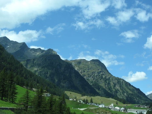 Yoga and hiking around Simplon Pass, Switzerland (6 days)