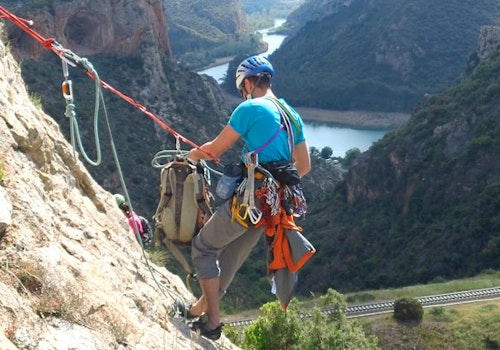 Solitary rock climbing 1-day course near Calcena, Spain