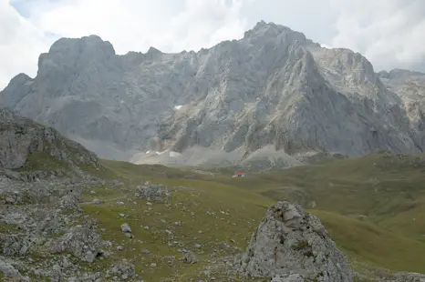 Rock climbing in Picos de Europa: Peña Vieja