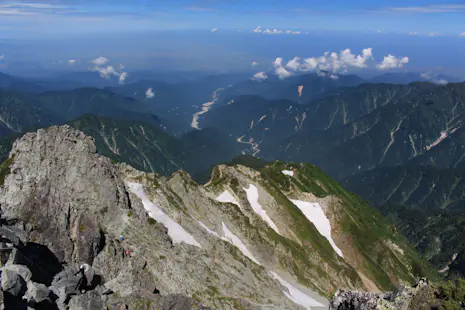4-day Guided Mountaineering Tour in Hayatsuki Ridge, North Japan Alps