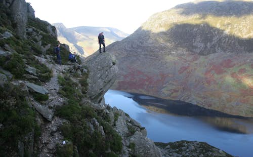 Guided walk and scrambling ascent to Tryfan (Snowdonia)
