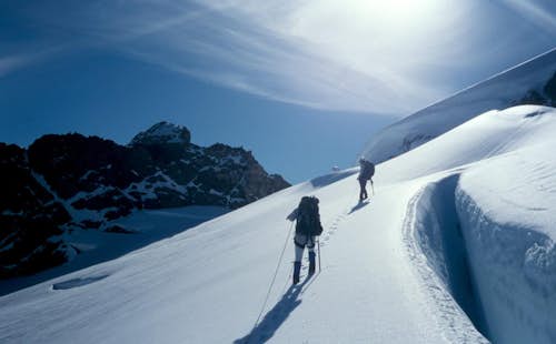 3-day Ascent of Mount Baker (3286m) with glacier training