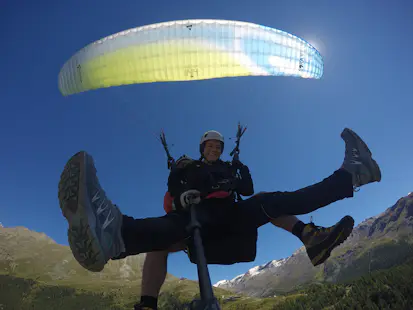Paralpinisme au Breithorn : Trek et parapente depuis le sommet