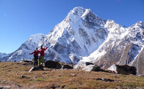 Everest Base Camp 18-day Trek with group departure from Madrid