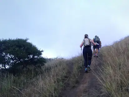1-day scenic trail running trip around Patate Valley, Ecuador