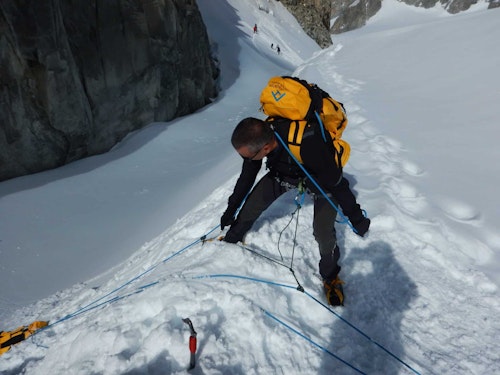 Cours de sauvetage en crevasse d'une journée au Mont Blanc