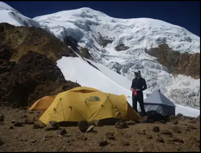 Illimani 4-day climbing program in Bolivia