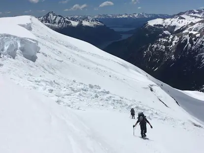 Cerro Negro 3-day winter trek in Bariloche
