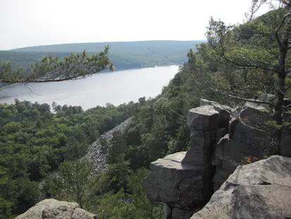 1-day rock climbing in Devil’s Lake State Park