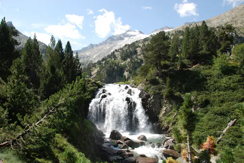 Programa de montañismo de uno o varios días en los Pirineos
