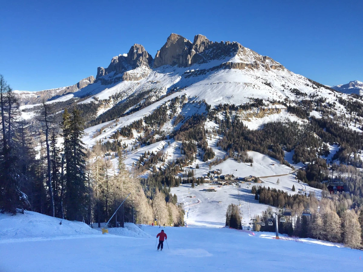 Dolomites off-piste skiin