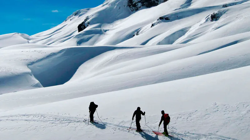 1-day ski touring in Valle Hermoso, Mendoza 1