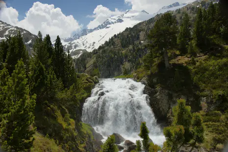 Multi-activity 5-day guided trip in the Benasque Valley