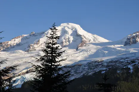 2-day splitboarding ascent to Mt. Baker