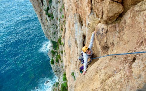 1-Day Multi-Pitch Climbing the Masua Cliffs in Sardinia