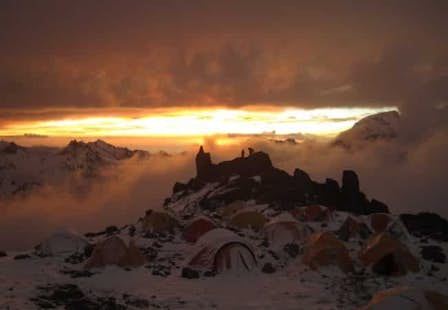 Aconcagua, 20 Day Guided Ascent/Medical Course