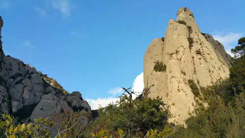 Multi-pitch rock climbing in Roca Gris, Montserrat
