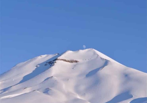Chilean volcanoes 14 day skiing trip
