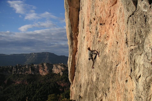 Catalonia 8-day guided rock climbing trip