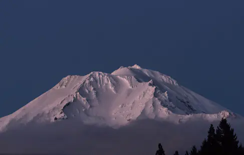 3-day guided splitboarding ascent to Mt. Shasta, California