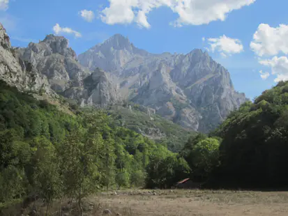 Picos de Europa Ring’s central massif 4 day hike