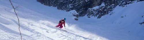 Guided off-piste skiing day trips in the Dolomites