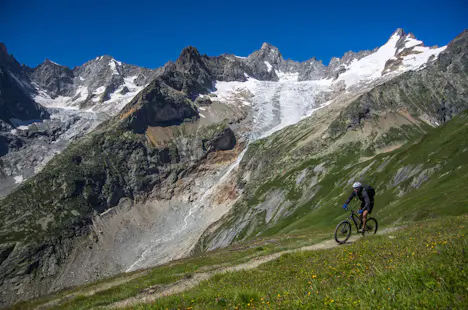 Mountain bike 5-day Mont Blanc tour