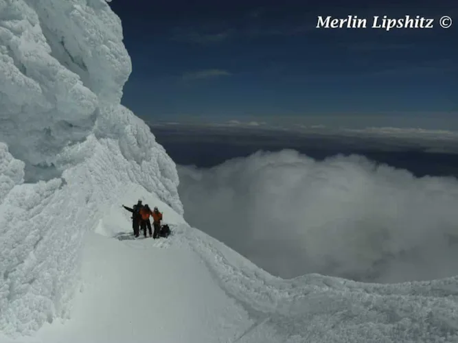Guided splitboarding tour in the Chilean Volcanoes, 8 days 1