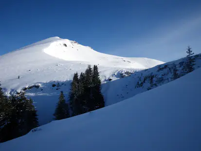 26 day splitboarding adventure in the Pyrenean high route of Spain