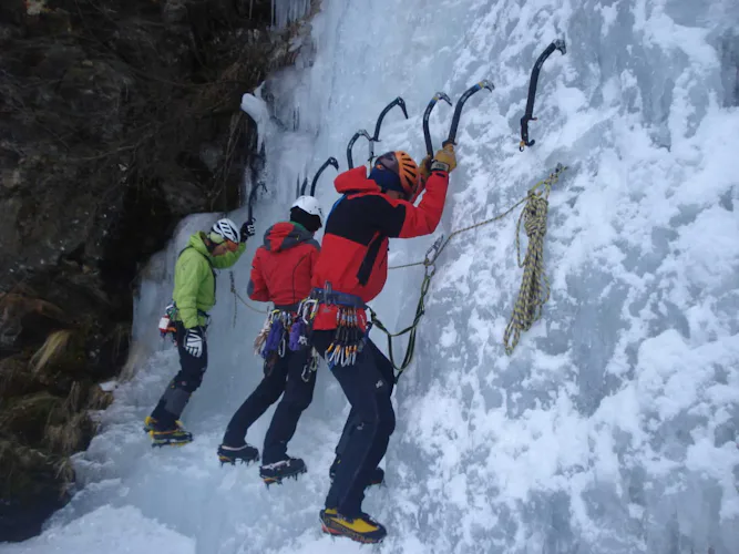 Ice climbing in Gasteiner with a guide 3