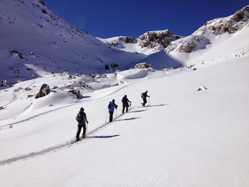 6-day snowboarding program in Tena Valley
