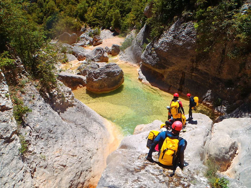 Guided 1+day canyoning trip in Huesca for beginners | Spain