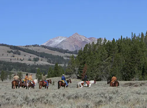 2-day horseback riding trip in Yellowstone