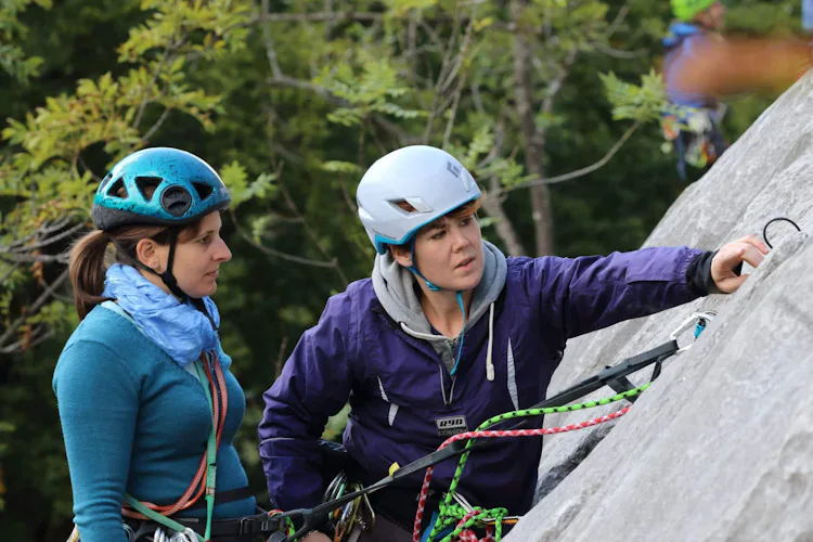 2-day multi-pitch climbing course