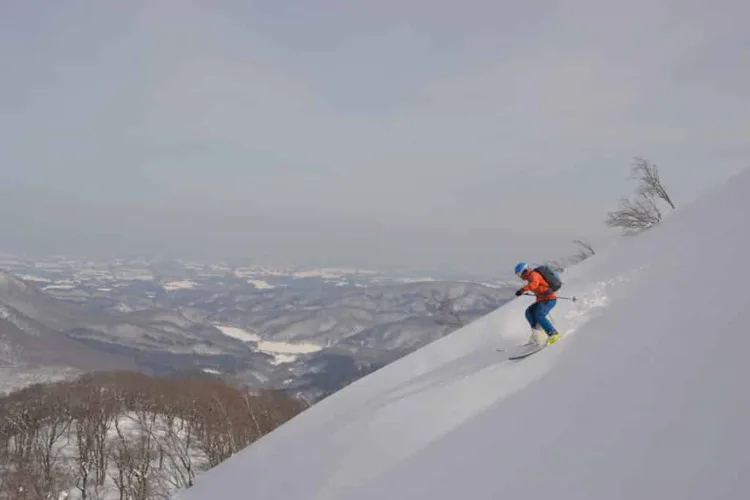Backcountry snowboarding in Tohoku, Japan 2
