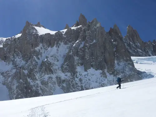 Semana de esquí de travesía guiado en Argentina