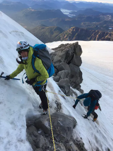 Climbing Tronador: from the hut to the summit in 1 day
