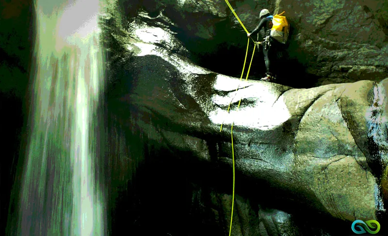 5-day canyoning program in the Pyrenees